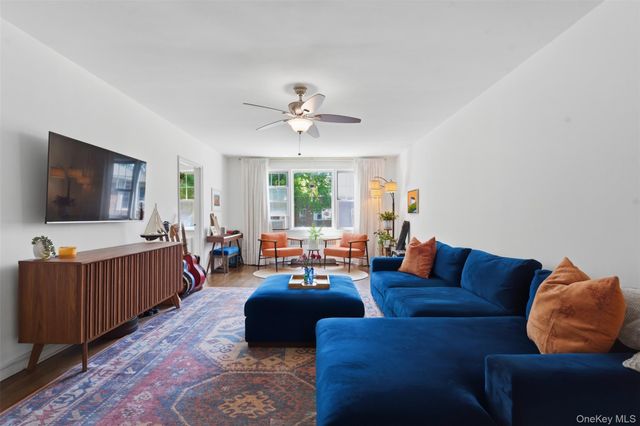 14 Soundview Avenue 28, White Plains, NY 10606