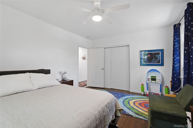 14 Soundview Avenue 28, White Plains, NY 10606