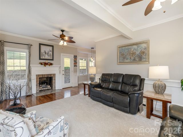 514 Whispering Hills Drive, Hendersonville, NC 28792