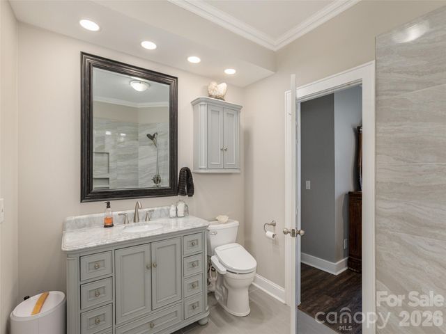 514 Whispering Hills Drive, Hendersonville, NC 28792