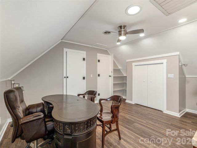 514 Whispering Hills Drive, Hendersonville, NC 28792