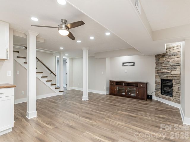 514 Whispering Hills Drive, Hendersonville, NC 28792