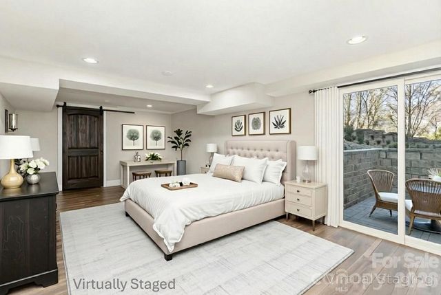 514 Whispering Hills Drive, Hendersonville, NC 28792