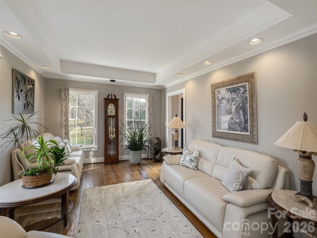 514 Whispering Hills Drive, Hendersonville, NC 28792