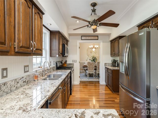 514 Whispering Hills Drive, Hendersonville, NC 28792
