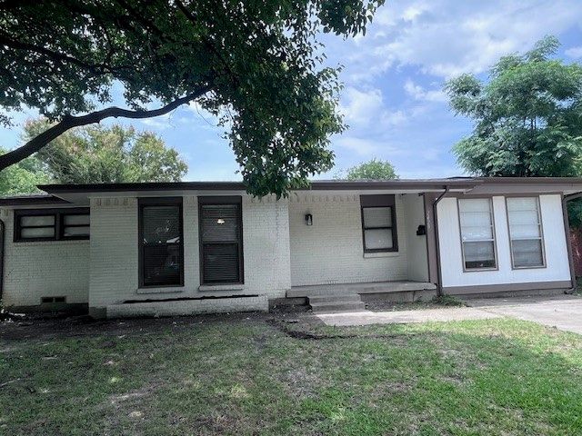 2428 Klondike Drive, Dallas, TX 75228