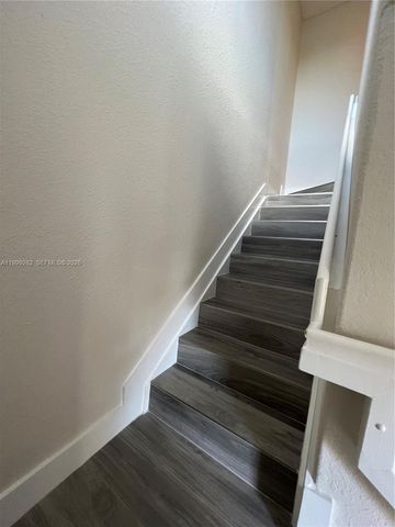 7319 NW 174th Ter 103, Hialeah, FL 33015