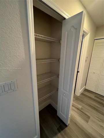 7319 NW 174th Ter 103, Hialeah, FL 33015