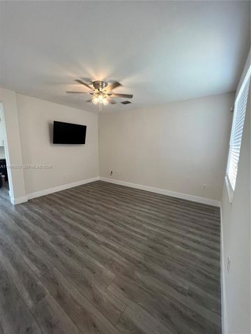 7319 NW 174th Ter 103, Hialeah, FL 33015