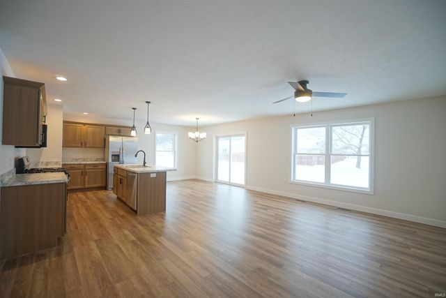 455 N Eastfield Circle, Milford, IN 46542