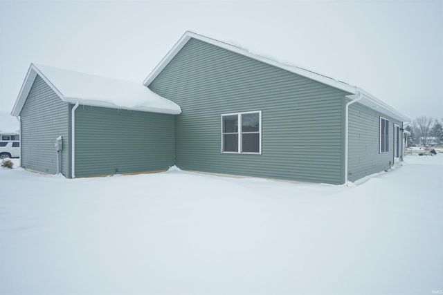 455 N Eastfield Circle, Milford, IN 46542