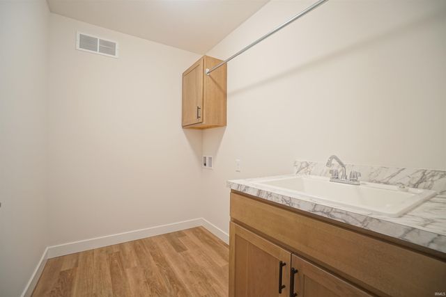 455 N Eastfield Circle, Milford, IN 46542