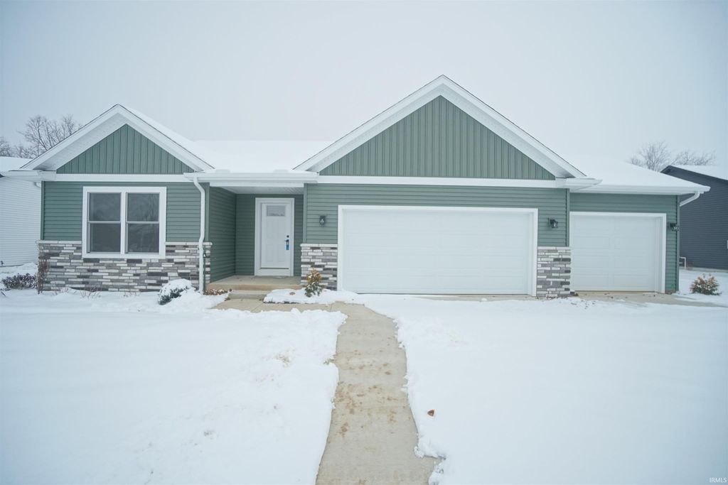 455 N Eastfield Circle, Milford, IN 46542