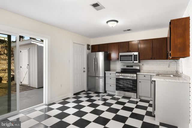 21 W ORNDORFF, Brunswick, MD 21716