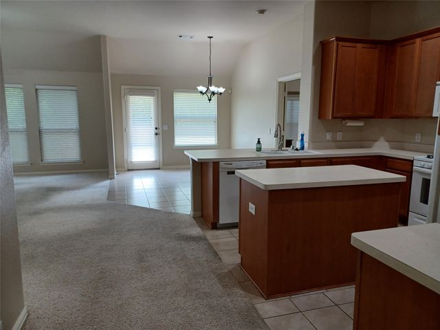 664 Vickie Street, Crowley, TX 76036