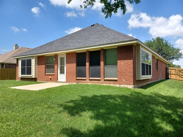 664 Vickie Street, Crowley, TX 76036