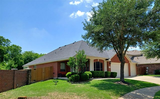 664 Vickie Street, Crowley, TX 76036
