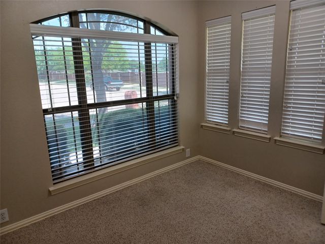 664 Vickie Street, Crowley, TX 76036