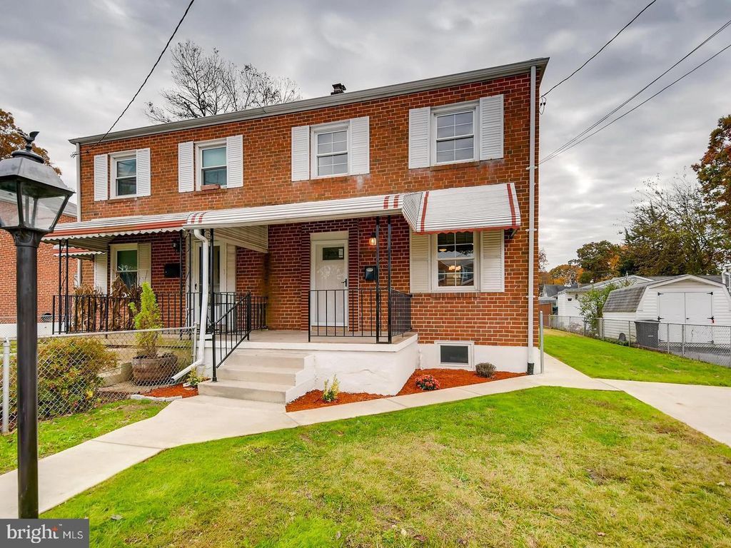 913 VIRGINIA AVE, Essex, MD 21221