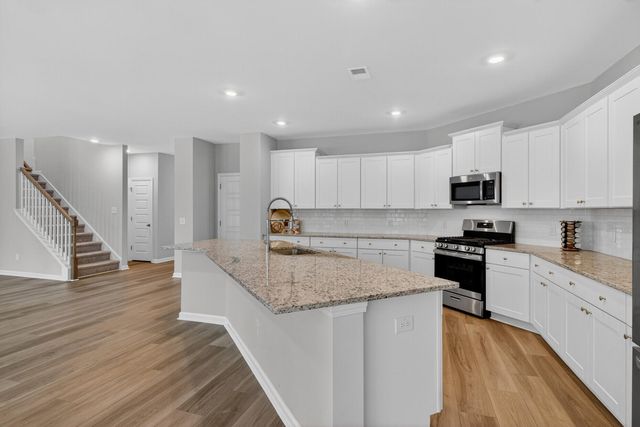 569 Yellow Leaf Lane, Summerville, SC 29486