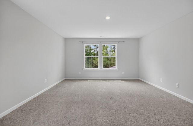 569 Yellow Leaf Lane, Summerville, SC 29486