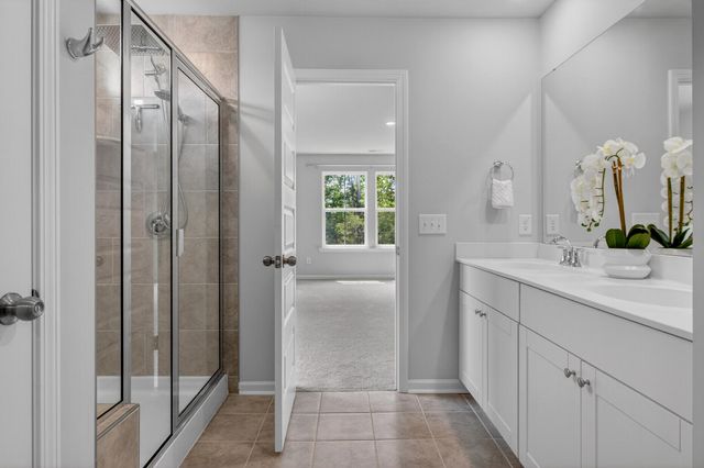 569 Yellow Leaf Lane, Summerville, SC 29486