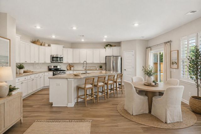 569 Yellow Leaf Lane, Summerville, SC 29486