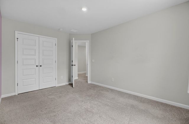 569 Yellow Leaf Lane, Summerville, SC 29486