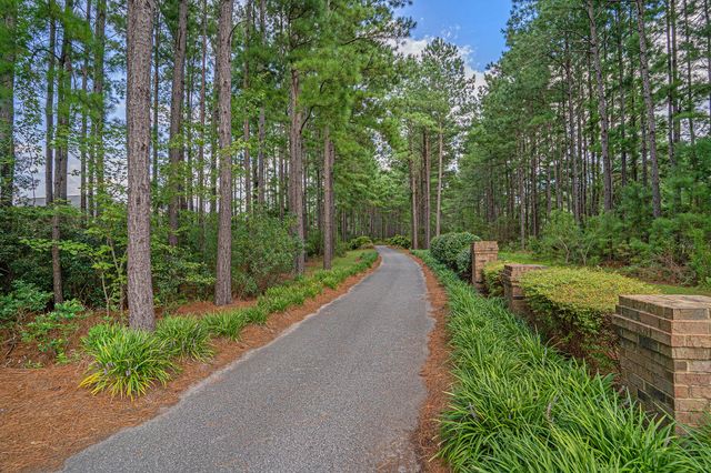 569 Yellow Leaf Lane, Summerville, SC 29486