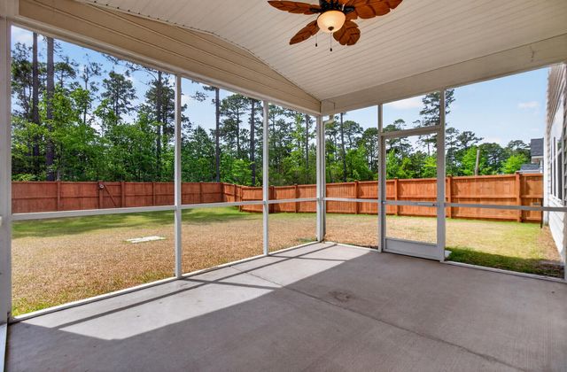 569 Yellow Leaf Lane, Summerville, SC 29486