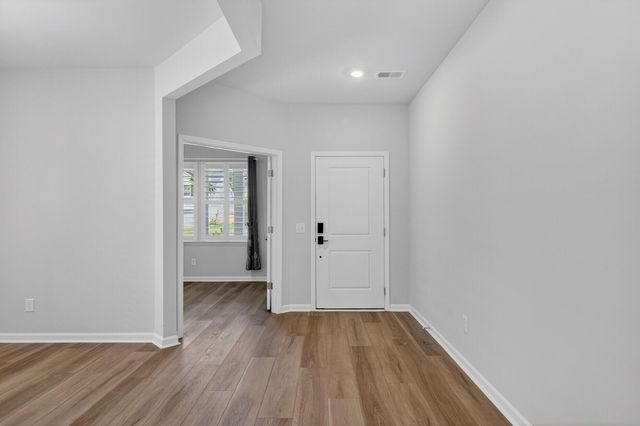 569 Yellow Leaf Lane, Summerville, SC 29486