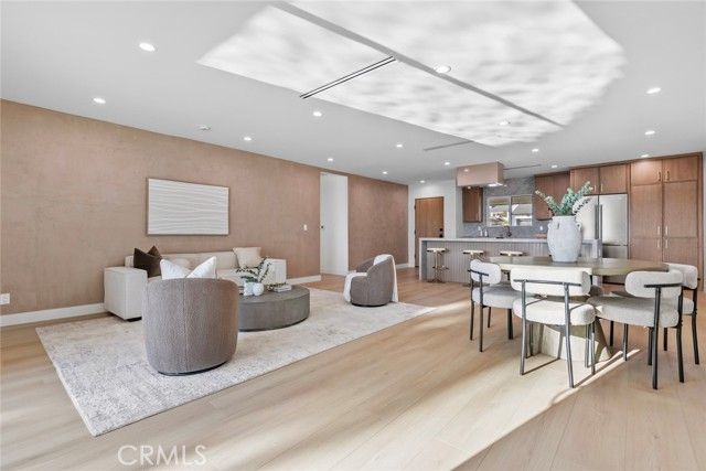 8321 Outland View, Sun Valley (los Angeles), CA 91352