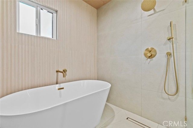 8321 Outland View, Sun Valley (los Angeles), CA 91352