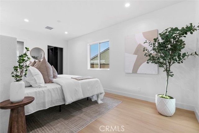 8321 Outland View, Sun Valley (los Angeles), CA 91352