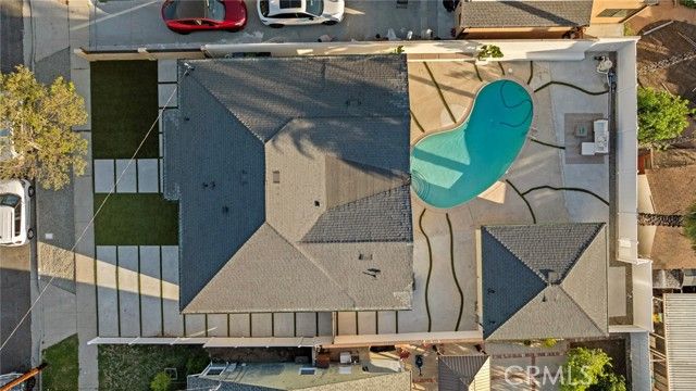 8321 Outland View, Sun Valley (los Angeles), CA 91352