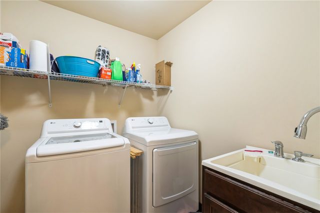 242 S Stewart Street, North Liberty, IA 52317