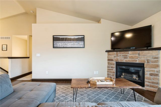 242 S Stewart Street, North Liberty, IA 52317