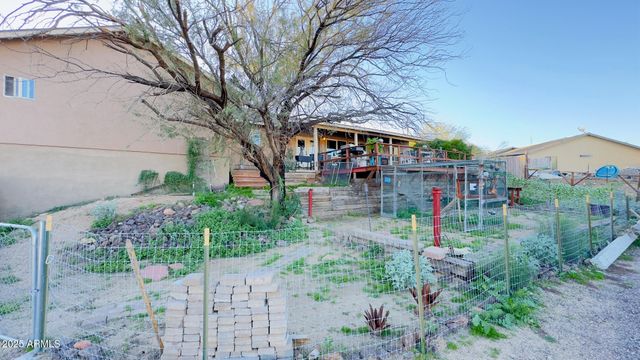 19549 E SCENIC LOOP Road E, Black Canyon City, AZ 85324