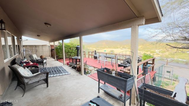 19549 E SCENIC LOOP Road E, Black Canyon City, AZ 85324