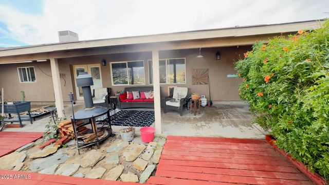 19549 E SCENIC LOOP Road E, Black Canyon City, AZ 85324