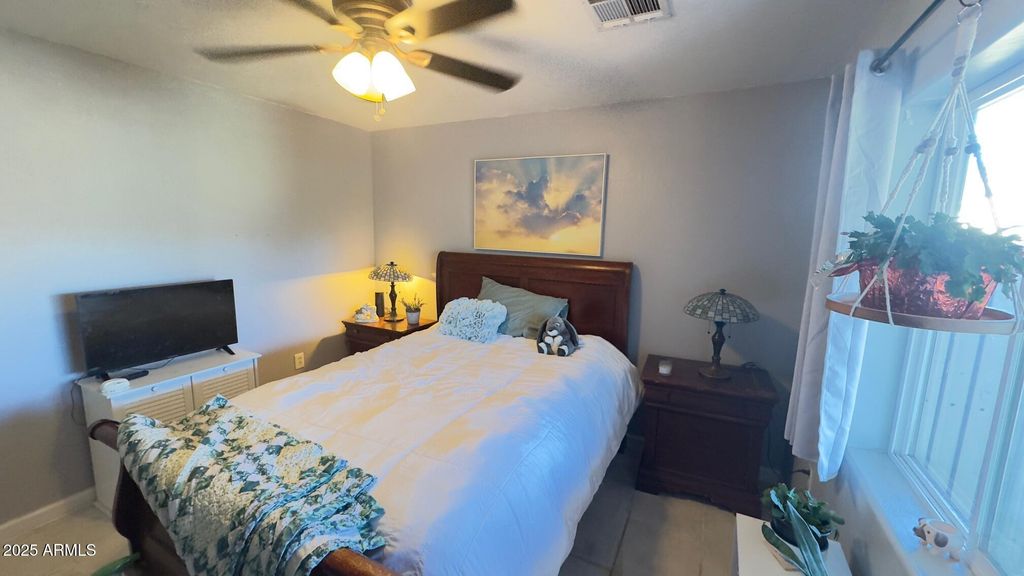 Image 17 of property listing at 19549 E SCENIC LOOP Road E, Black Canyon City, AZ 85324