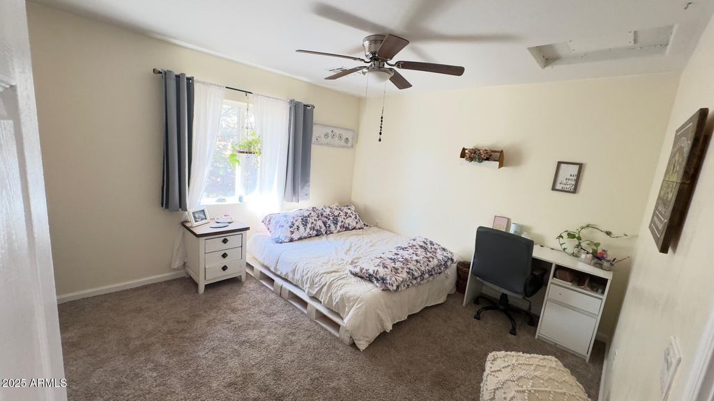 Image 18 of property listing at 19549 E SCENIC LOOP Road E, Black Canyon City, AZ 85324