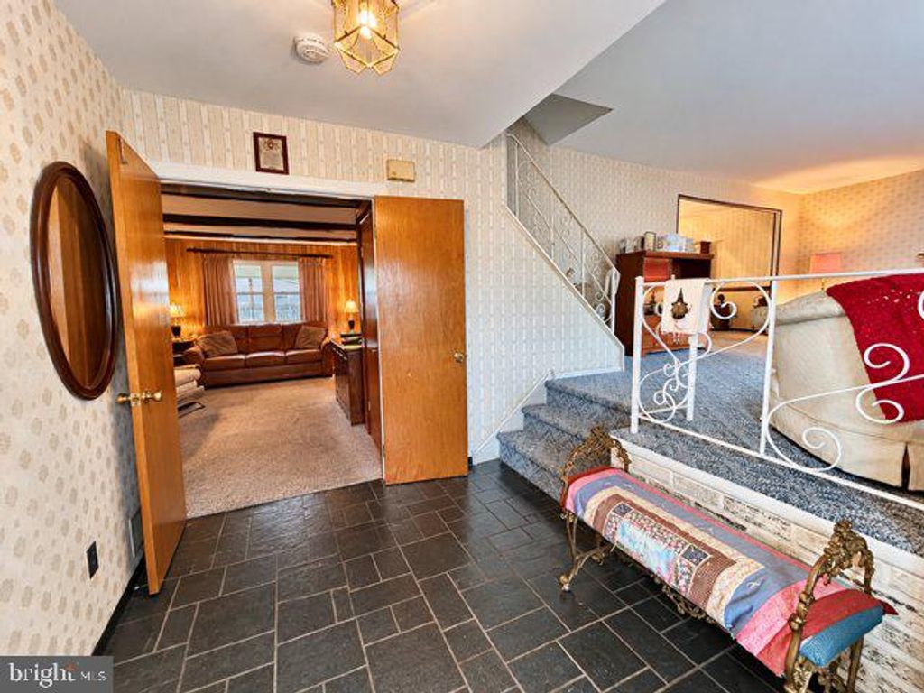 3281 SARMIENTO DR, BENSALEM, PA 19020 — photo 3
