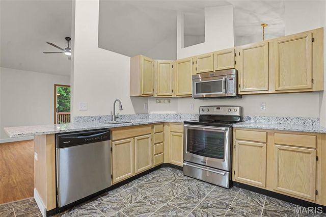 7313 Thorn Hill Drive, O'fallon, MO 63368