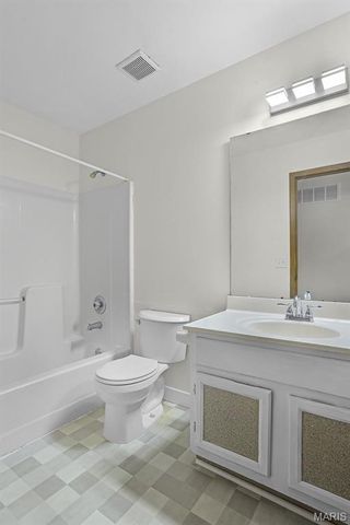 7313 Thorn Hill Drive, O'fallon, MO 63368