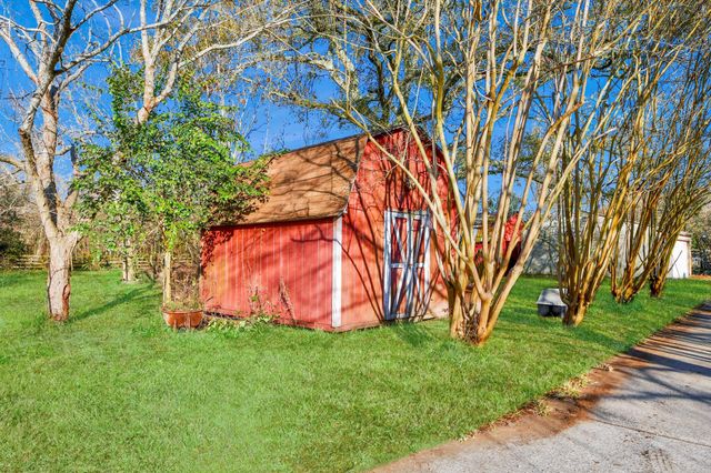 12910 Woody Cr107 Road, Brookside, TX 77581