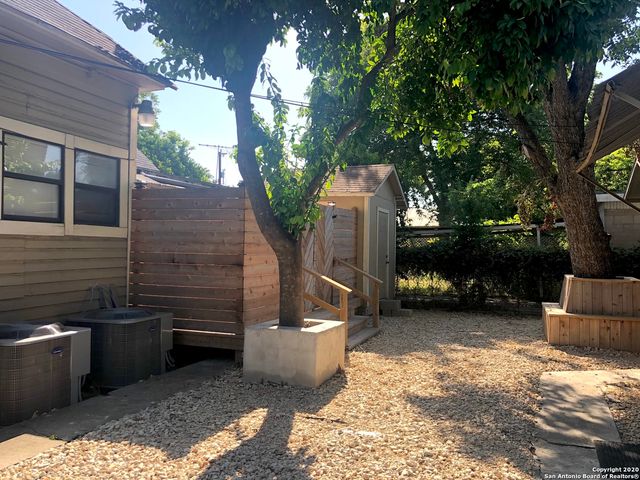 603 Devine St Apt 1, San Antonio, TX 78210