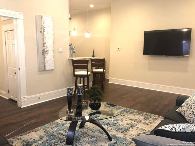 603 Devine St Apt 1, San Antonio, TX 78210