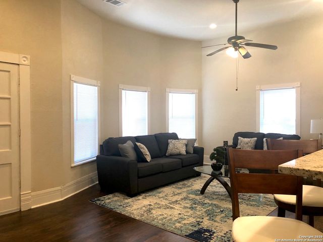 603 Devine St Apt 1, San Antonio, TX 78210