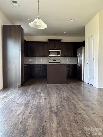 2431 Tallet Trace, Charlotte, NC 28216